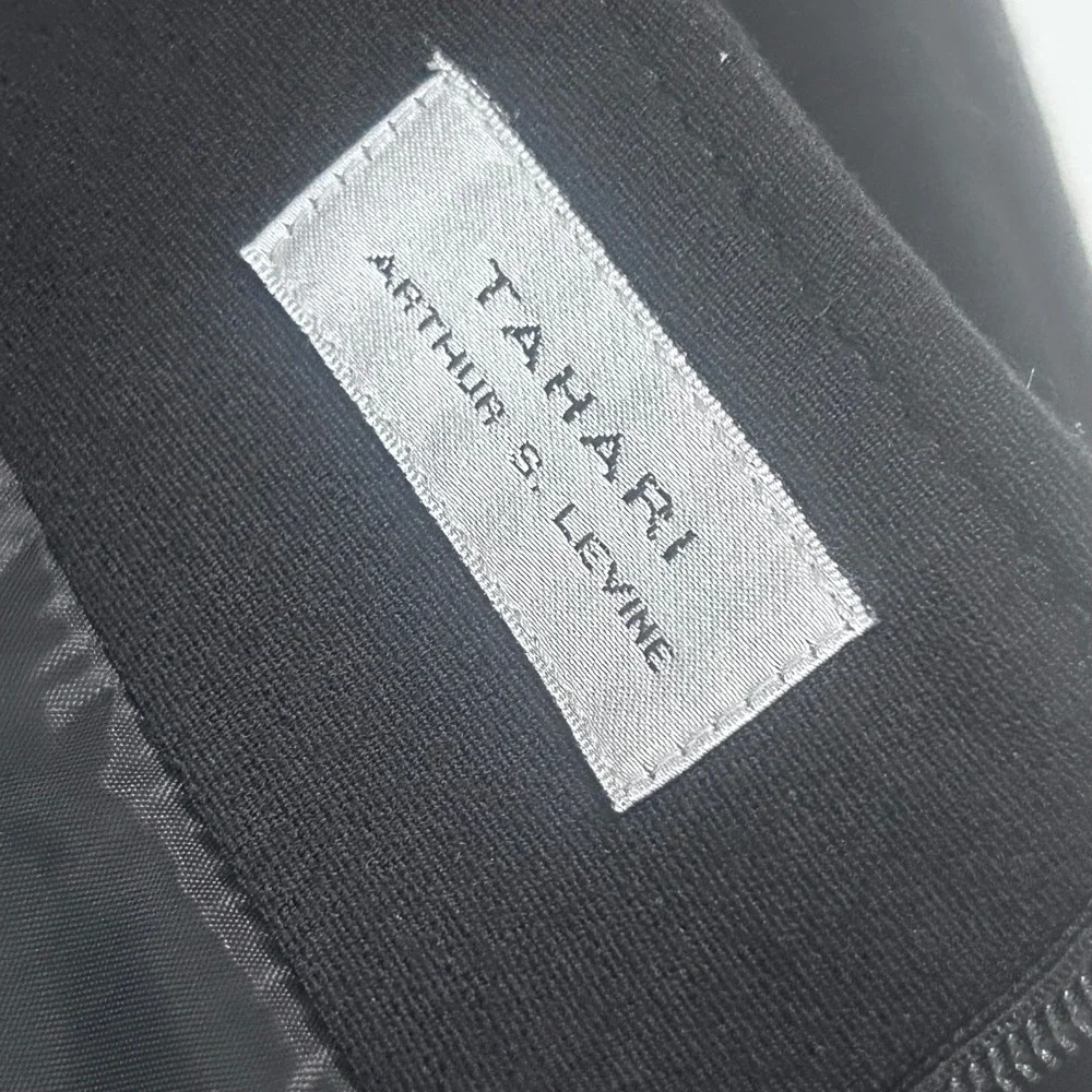 Tahari Arthur S. Levine tahari arthur